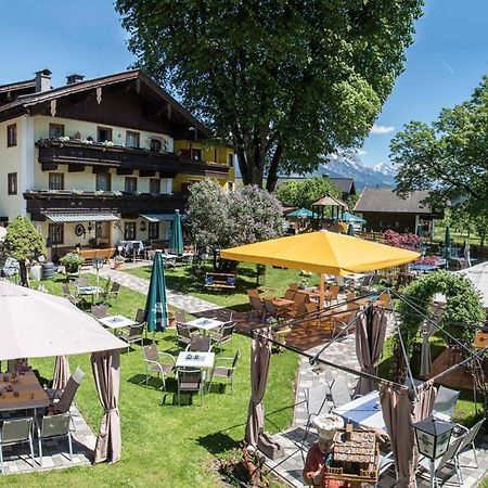 Ferienhotel Lindenhof Леоганг Екстериор снимка