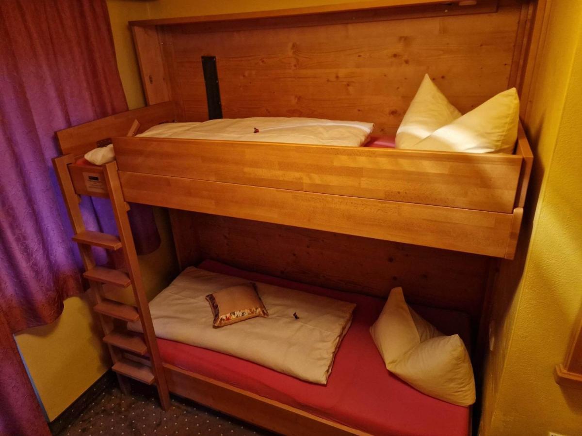 Ferienhotel Lindenhof Леоганг Екстериор снимка