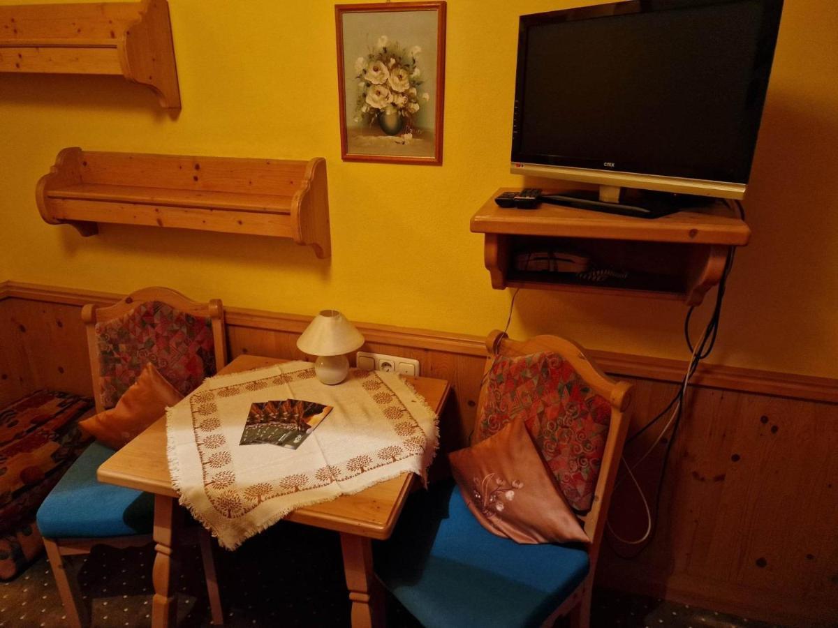 Ferienhotel Lindenhof Леоганг Екстериор снимка