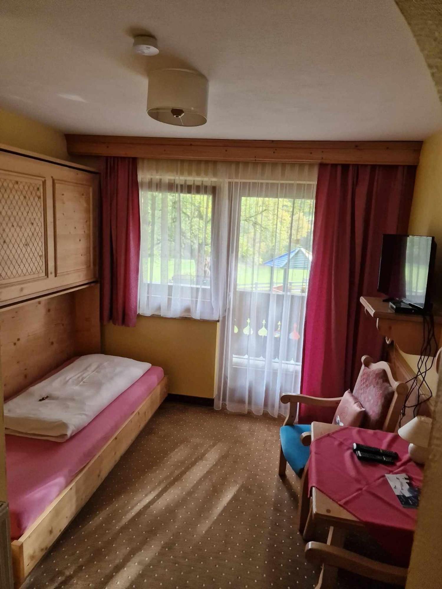 Ferienhotel Lindenhof Леоганг Екстериор снимка