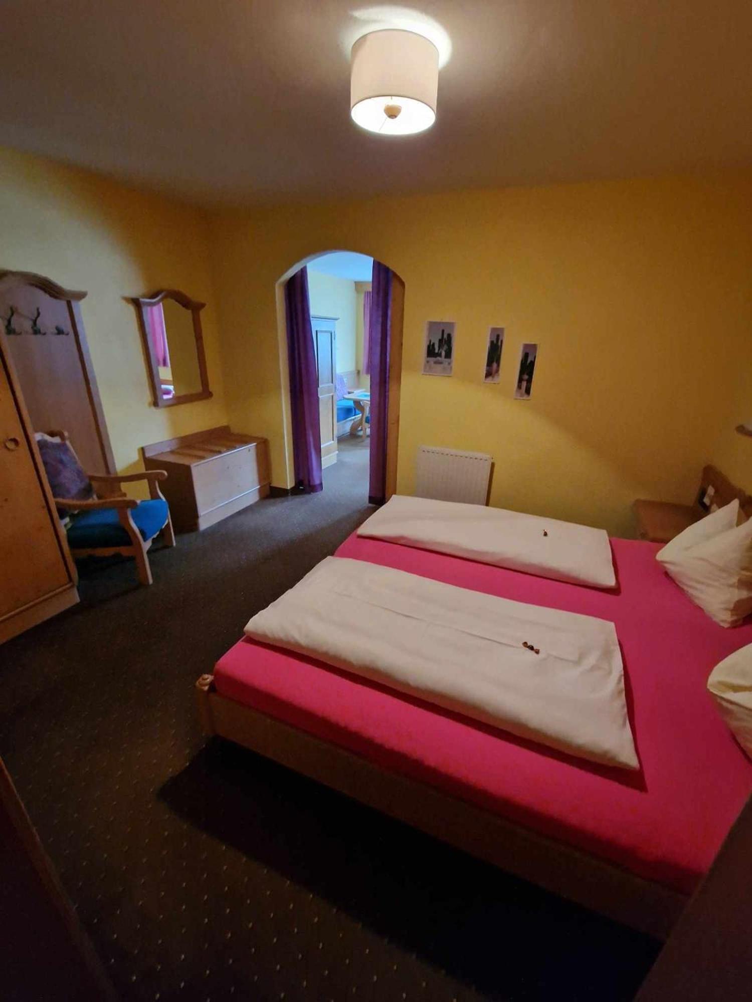 Ferienhotel Lindenhof Леоганг Екстериор снимка